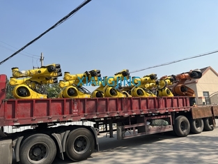 تستخدم KR 300-2 PA 5 محور ذراع روبوت KUKA للاختيار والمكان
