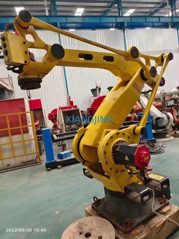 تستخدم Fanuc روبوت صناعي لمنصة نقالة مع آلة نقالة ذراع آلية ذات 4 محاور